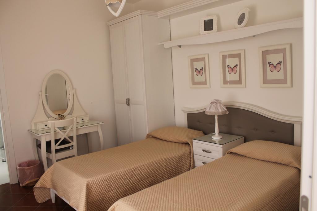 B&B Home Sweet Home Rosolini Oda fotoğraf