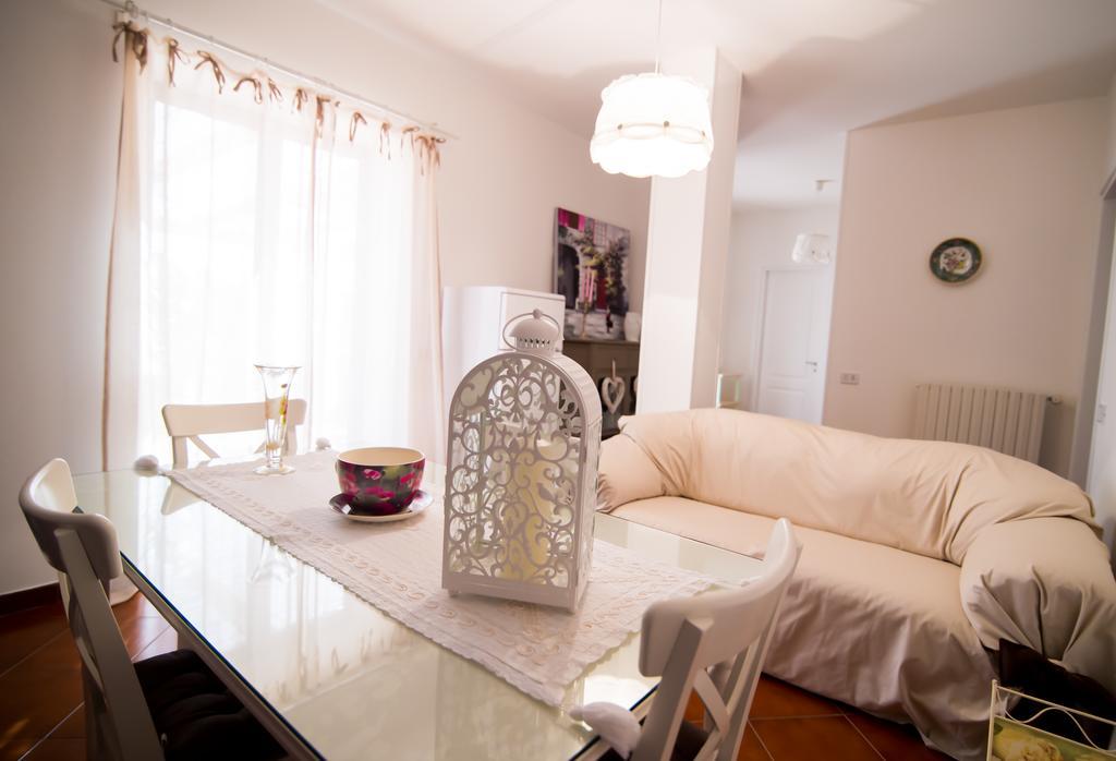 B&B Home Sweet Home Rosolini Dış mekan fotoğraf